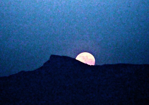 Lune rousse