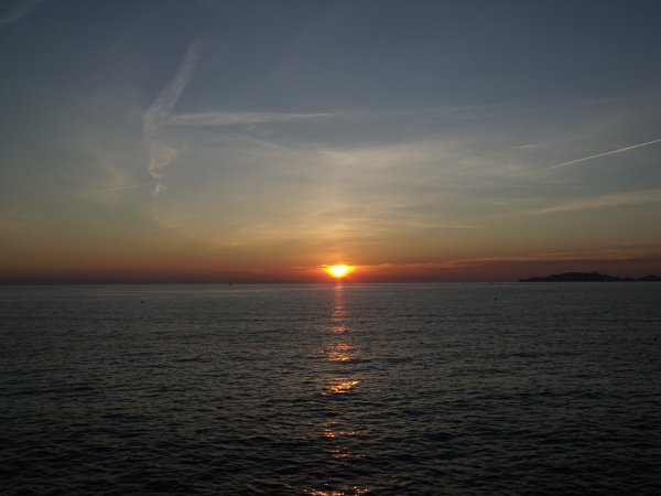 Soleil couchant sur la mer